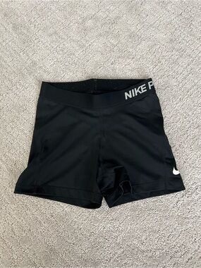 Nike pro training shorts